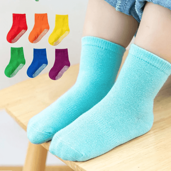 BANAIO CONTACT - Rutschfeste Socken, um Stürze zu vermeiden